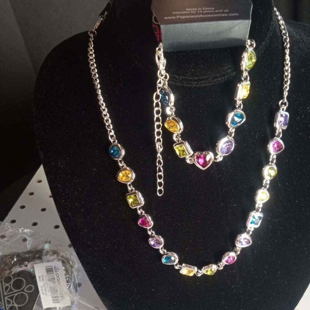 Paparazzi Vibrant Gem Necklace Set